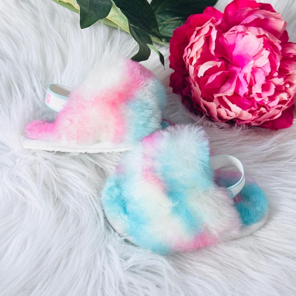 Baby UGG Fluff Yeah Slippers - Picture 2 of 8